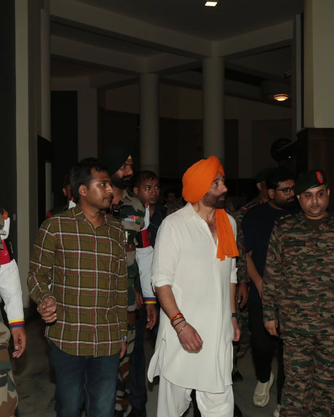 The @whitewagonentertainment & @tanushreevent is here for the promotion of blockbuster movie @gadar2movie_official with the none other than Tara Singh @iamsunnydeol #gadar2#whitewagonentertainment#tanushr (1)